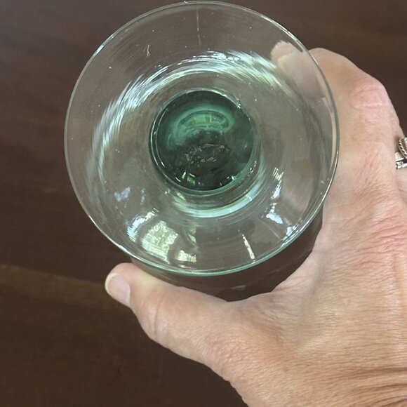 Vintage Williams-Sonoma Vert Light Green 6in Wine Glass 2004 RARE FIND Set Of 4 - Picture 7 of 12